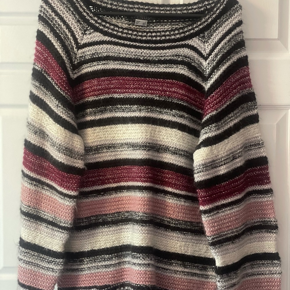 Oversized sweater from Venus